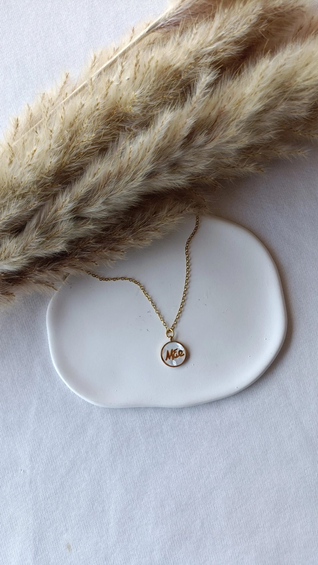 Colar de Aço Dourado Madrepérola Mãe