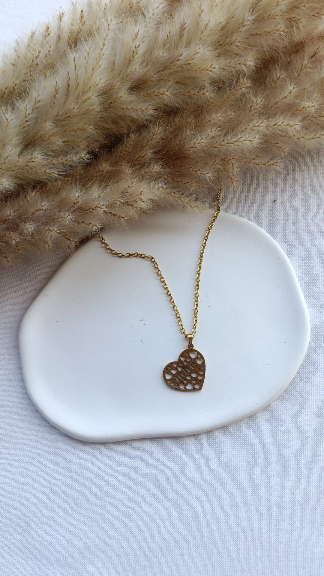 Colar de Aço Dourado de Coração Mãe