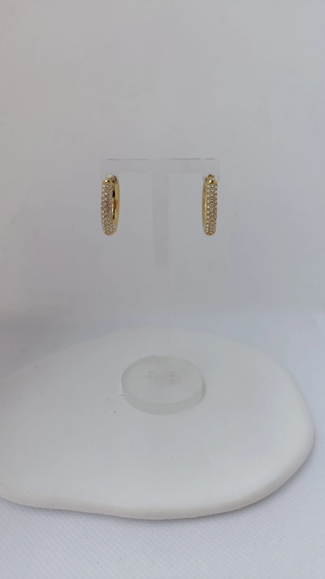 Argolas de Aço Dourado com Brilhantes