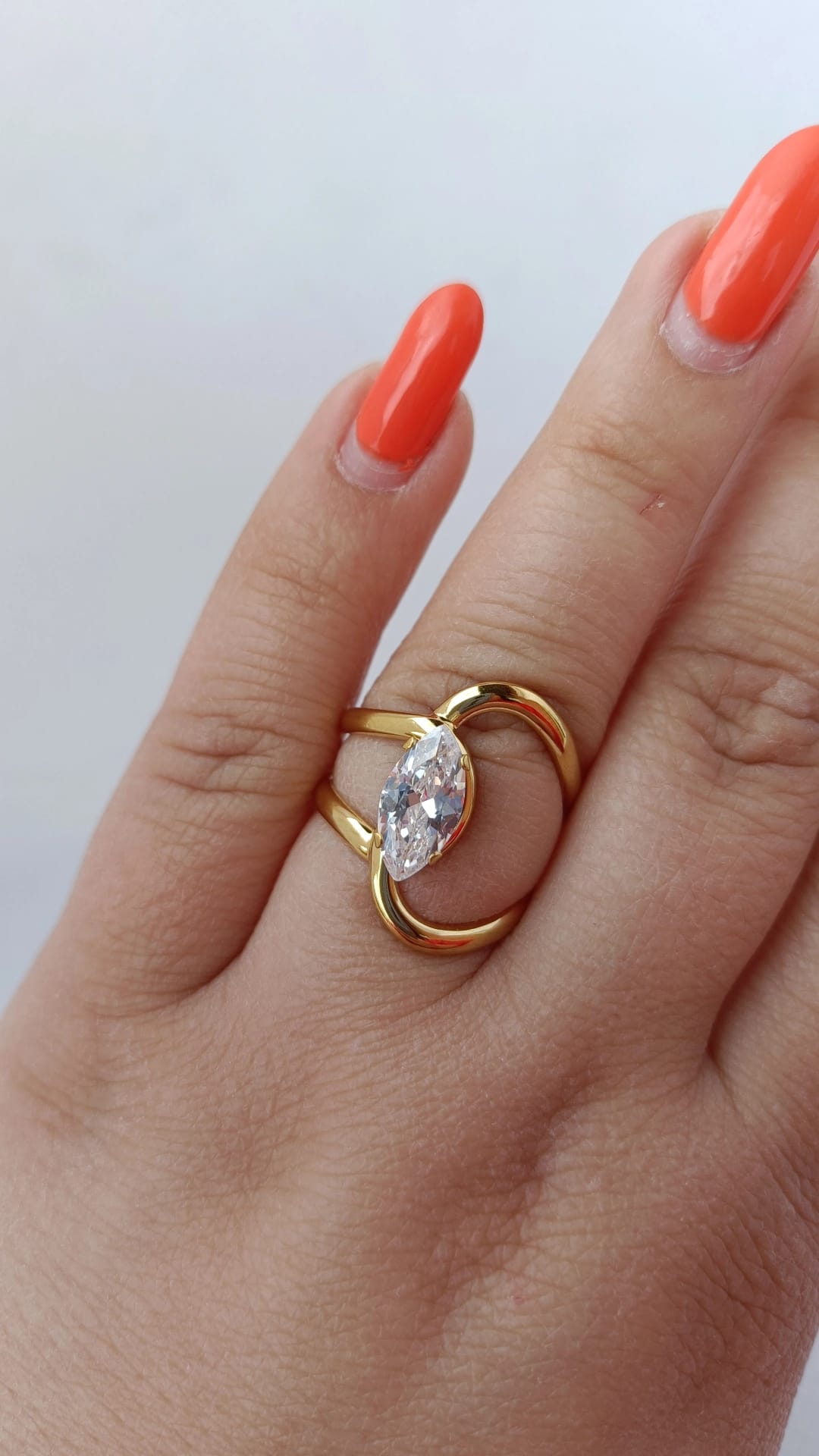 Anel de Aço Dourado Duplo Oval com Zircônia