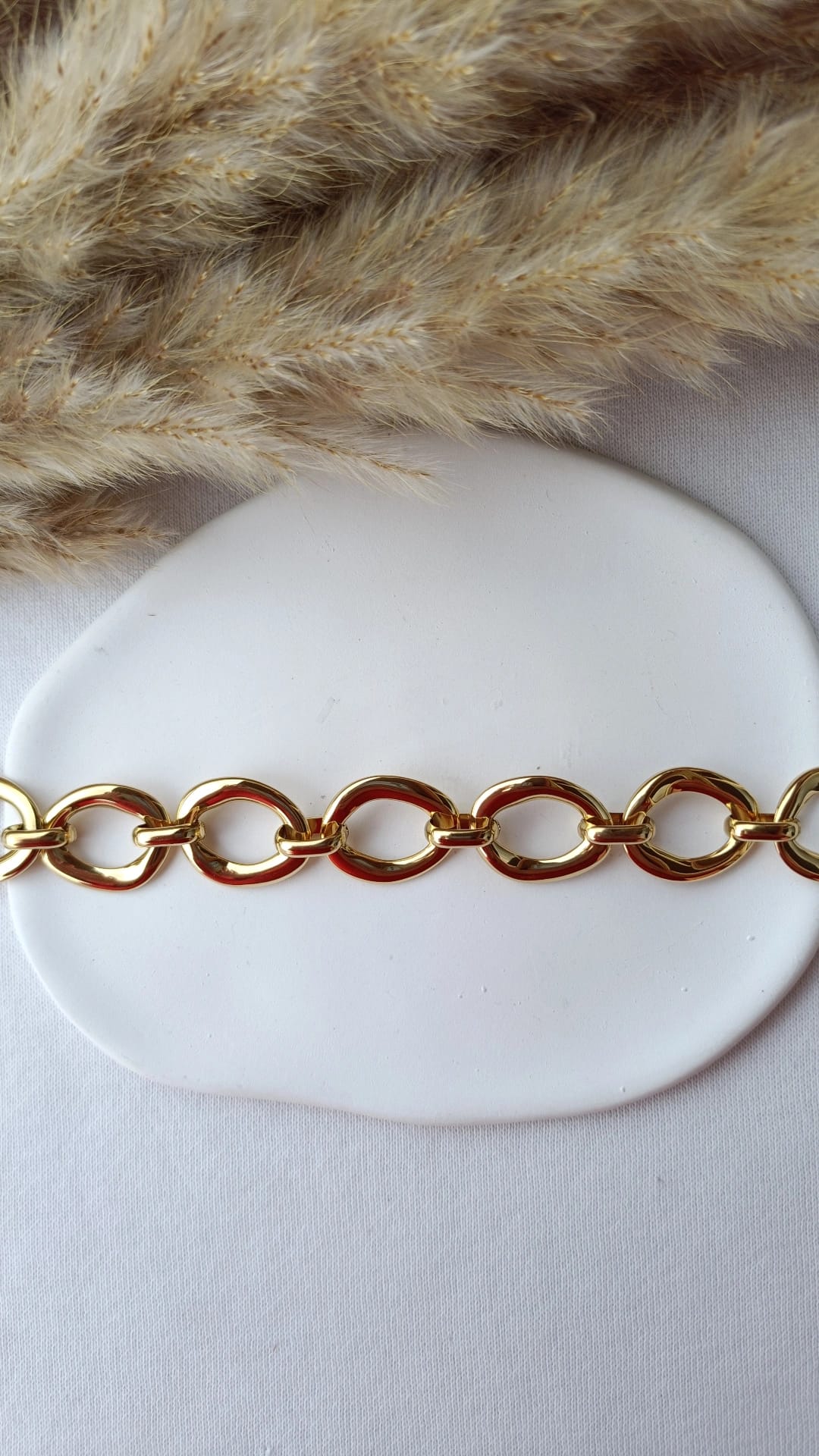 Pulseira de Aço Dourado Larga com Ovais