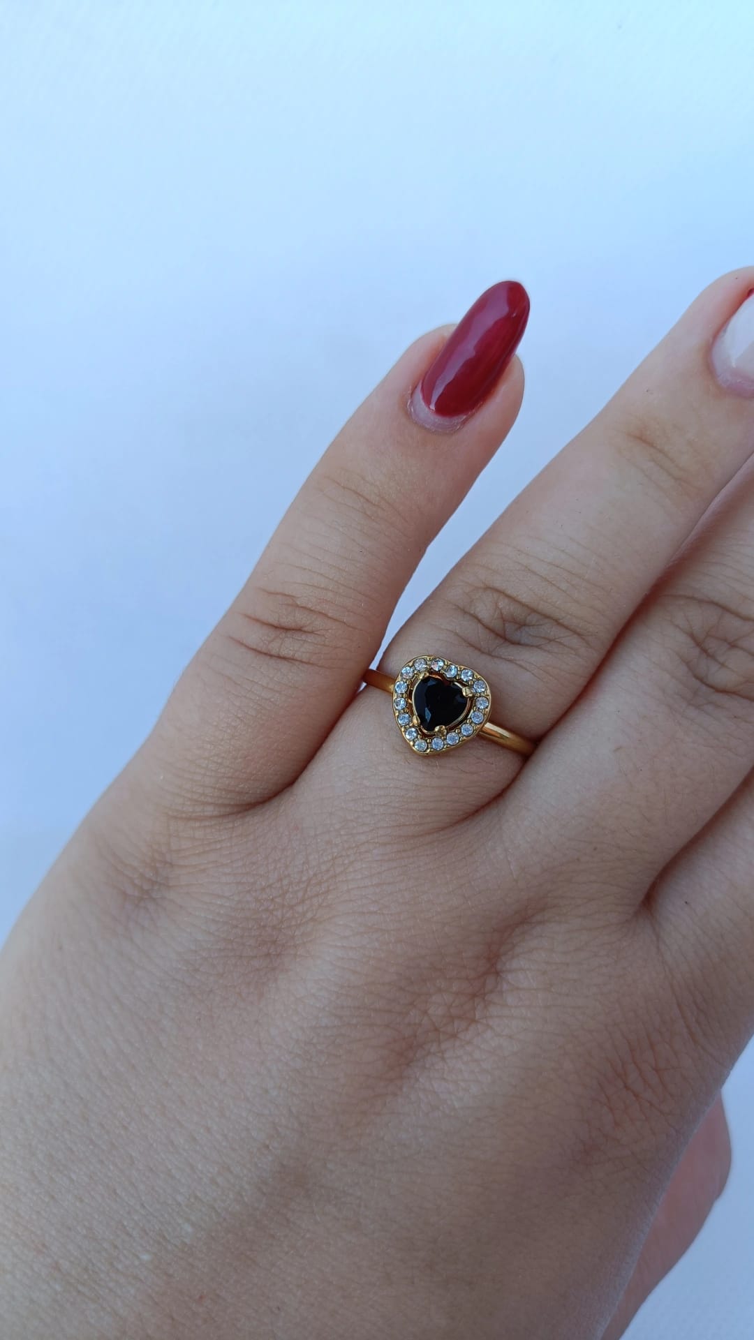 Anel de Aço Dourado de Coração Preto Inspiração Swarovski