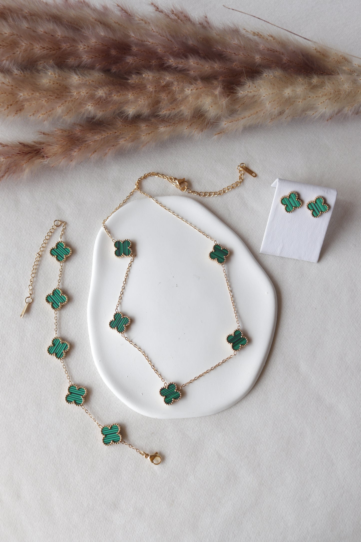 Conjunto 5 Trevos Verdes