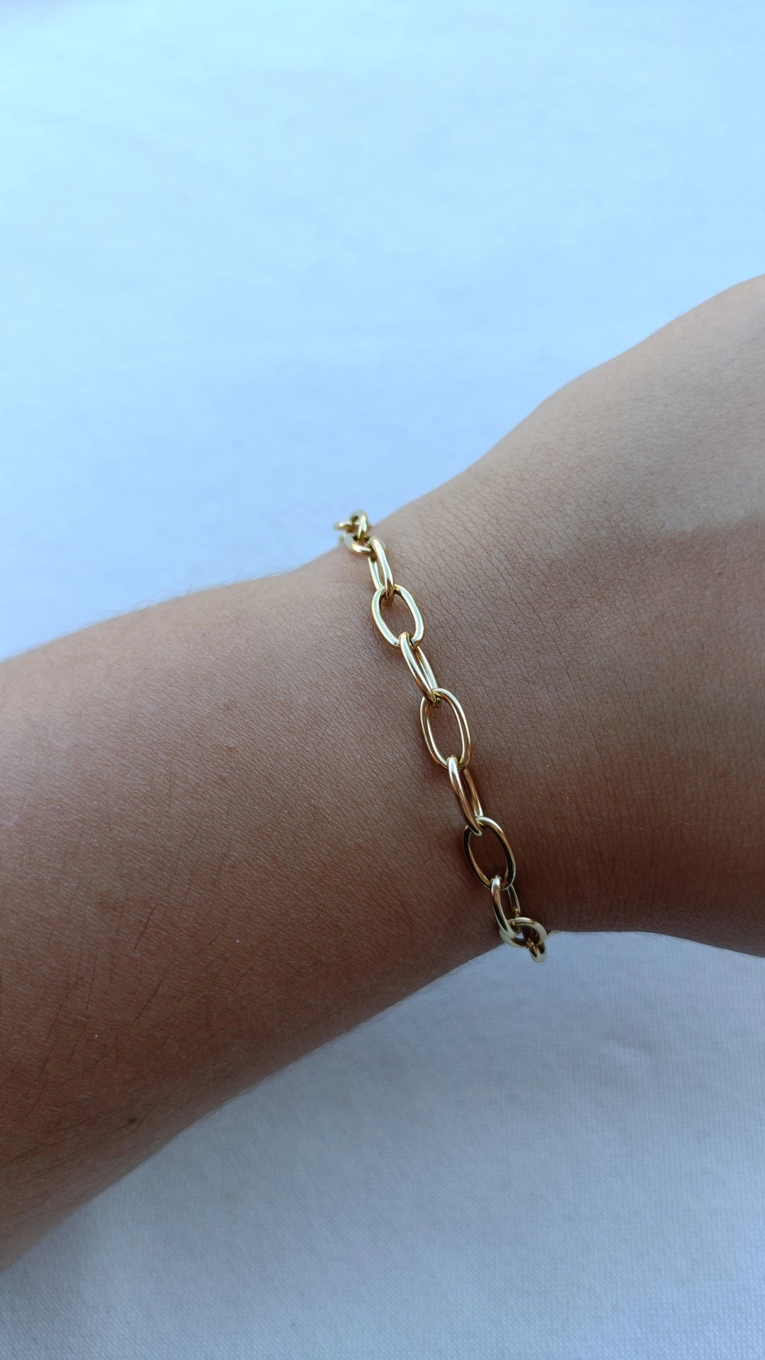 Pulseira de Aço Dourado de Elos Simples