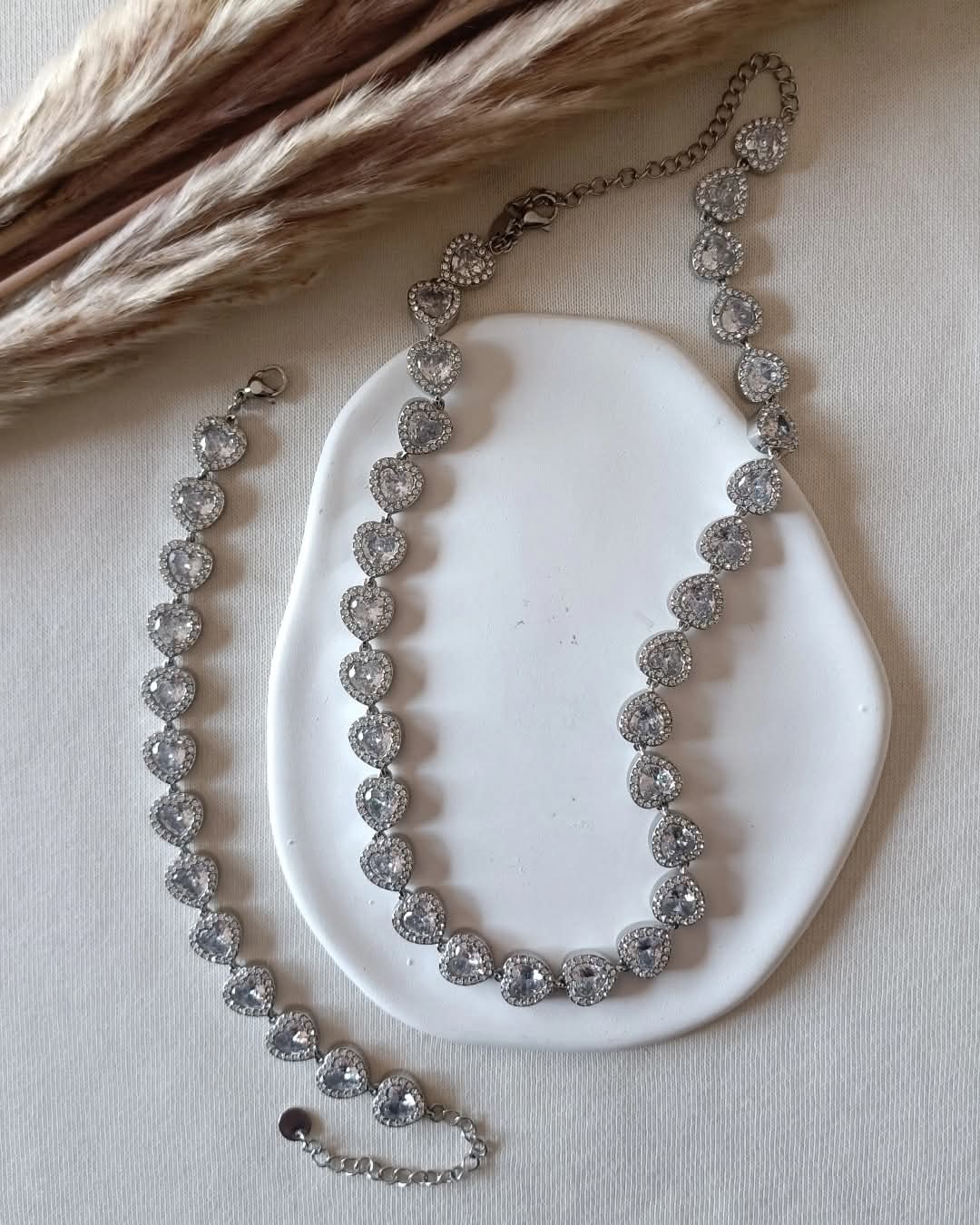 Conjunto de Aço Prateado Inspiração Swarovski com Corações