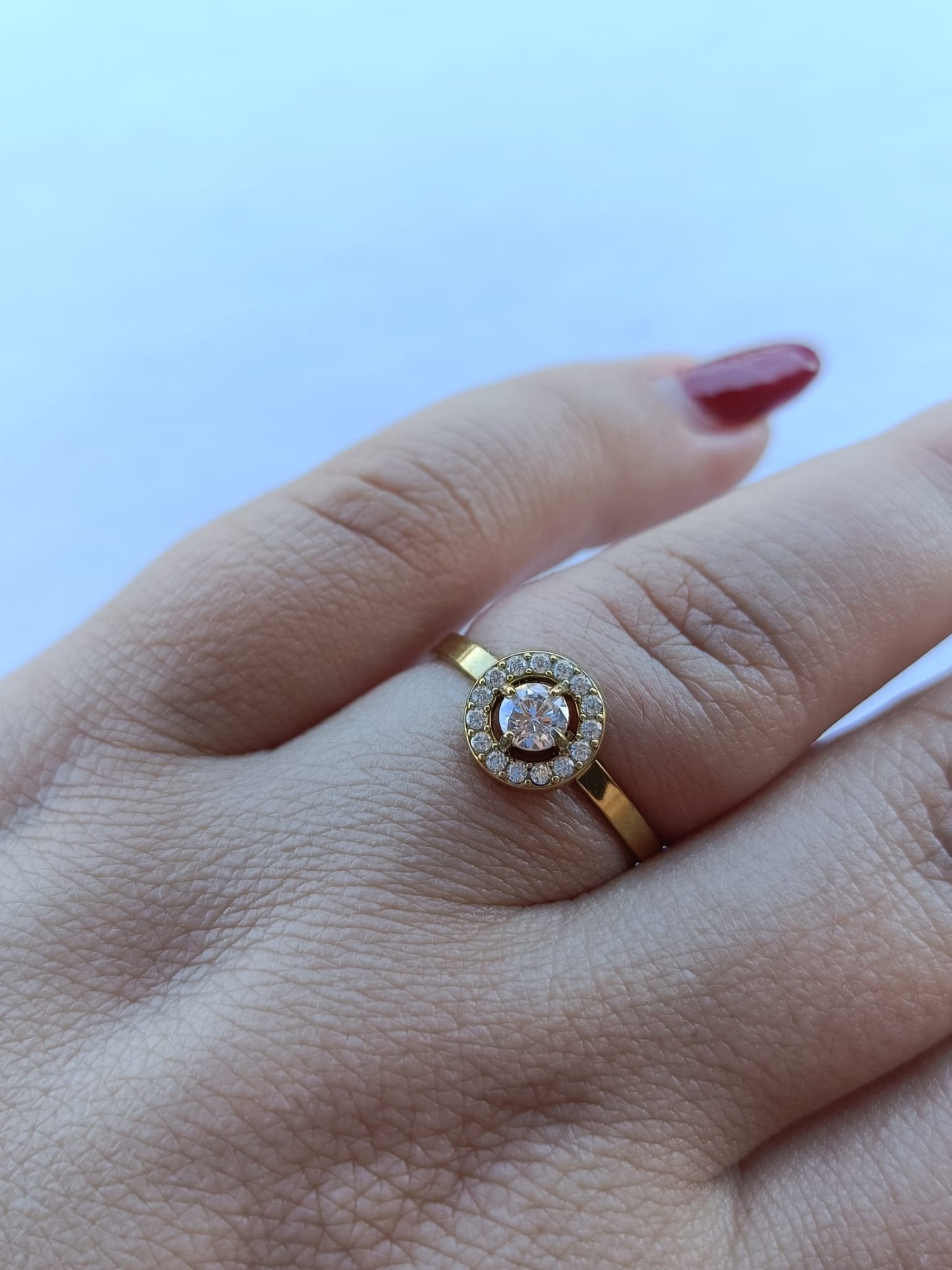 Anel de Aço Dourado Inspiração Swarovski com Zircônias à Volta