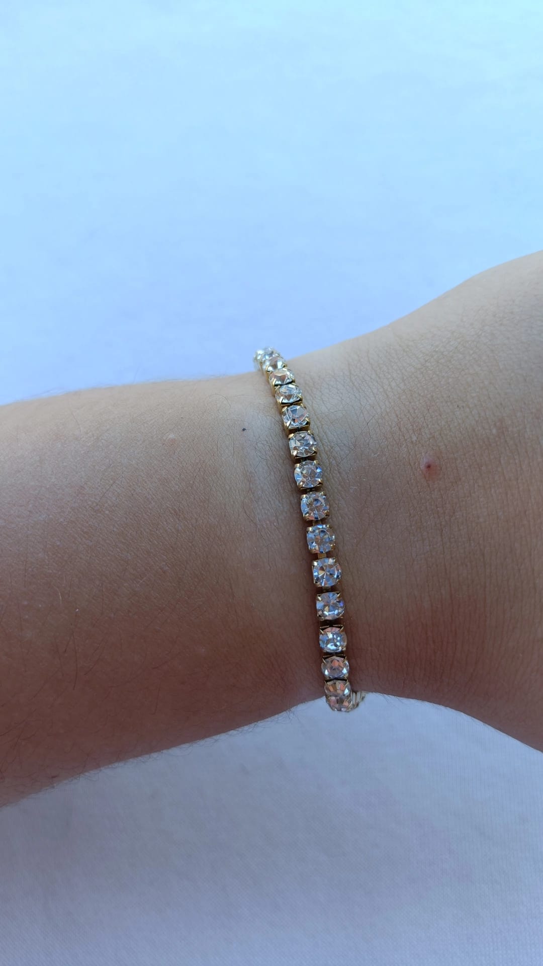 Pulseira de Aço Dourado com Zircônias Médias
