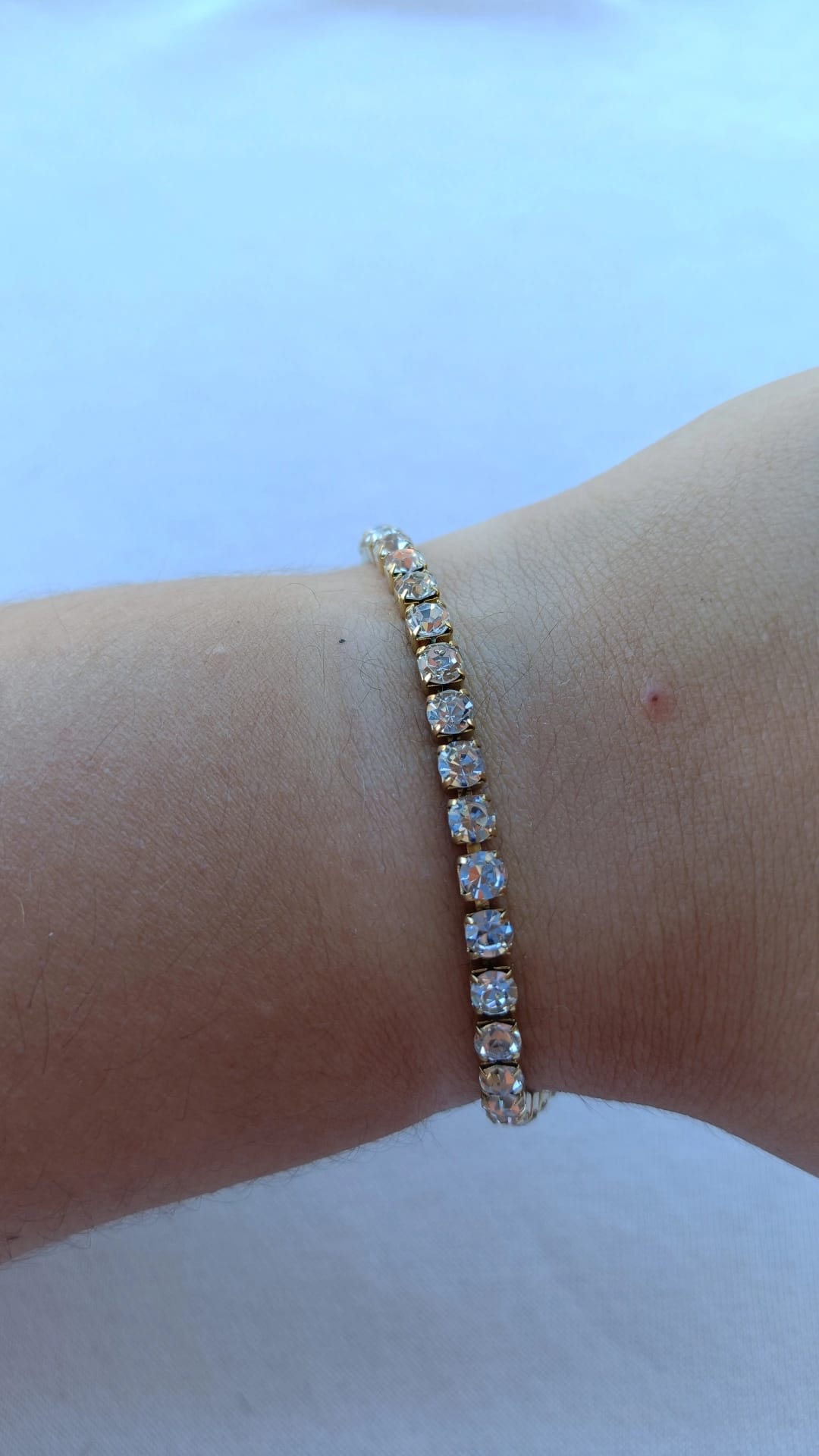 Pulseira de Aço Dourado com Zircônias Médias