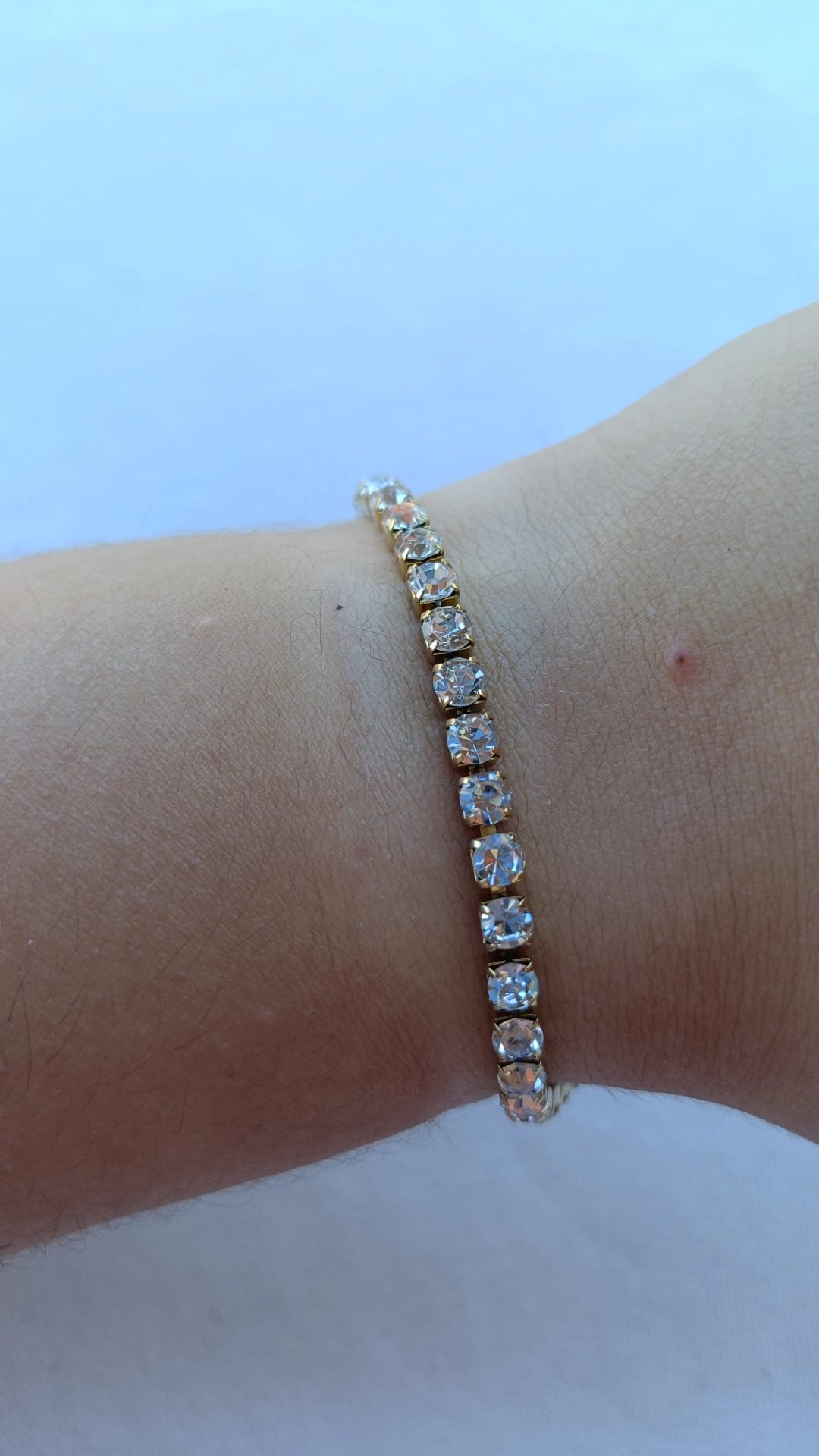 Pulseira de Aço Dourado com Zircônias Médias