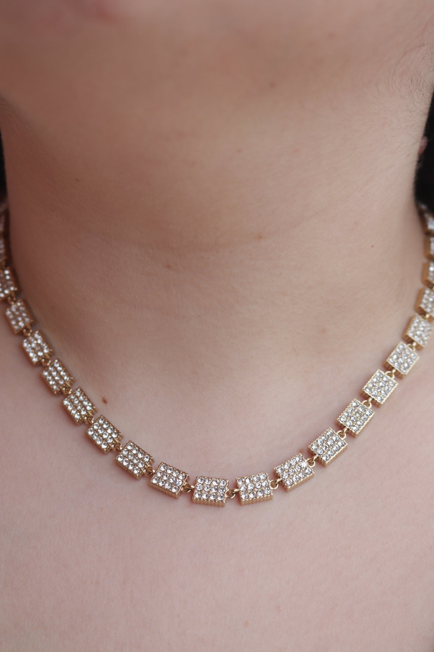 Colar de Aço Dourado de Inspiração Swarovski de Retângulos com Brilhantes