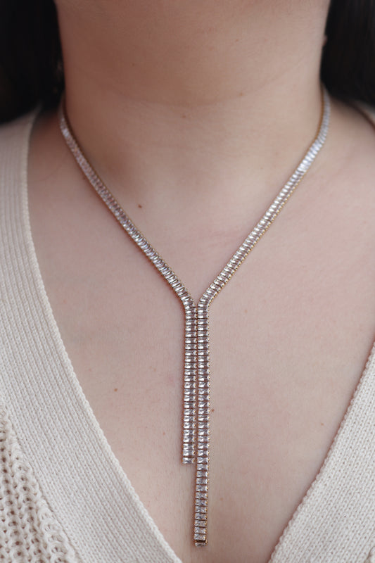 Colar de Aço Dourado Comprido Duplo com Zircônias Inspiração Swarovski