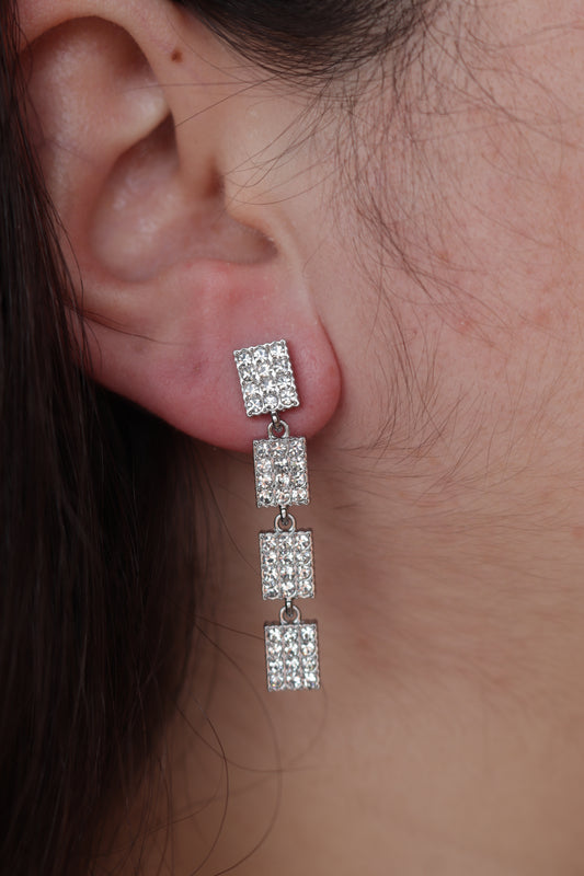 Brincos de Aço Prateado de Inspiração Swarovski Retangulares com Brilhantes Compridos