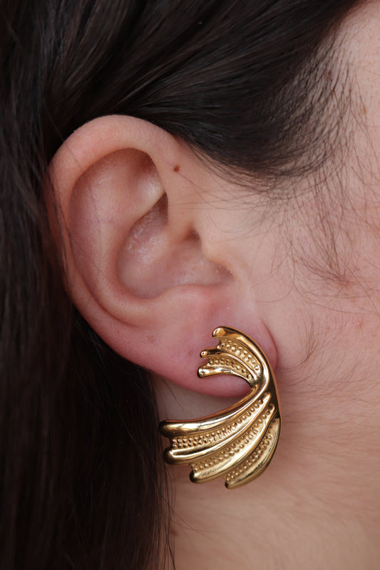 Brincos de Aço Dourado Minimalistas