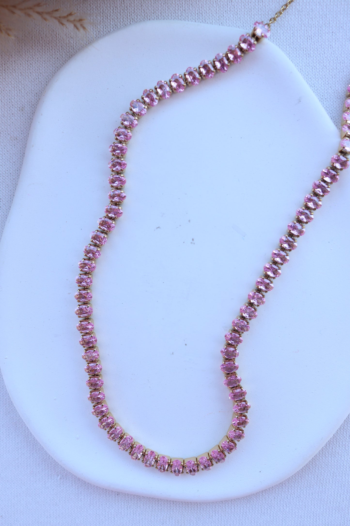 Colar de Aço Dourado Inspiração Swarovski com Zircônias Rosa