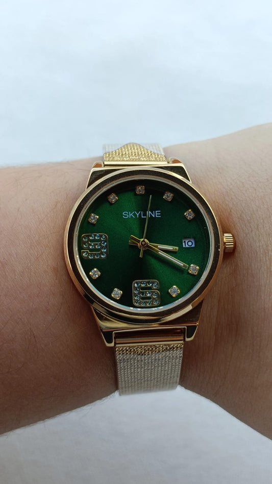 Relógio de Aço Dourado Redondo com Mostrador Verde