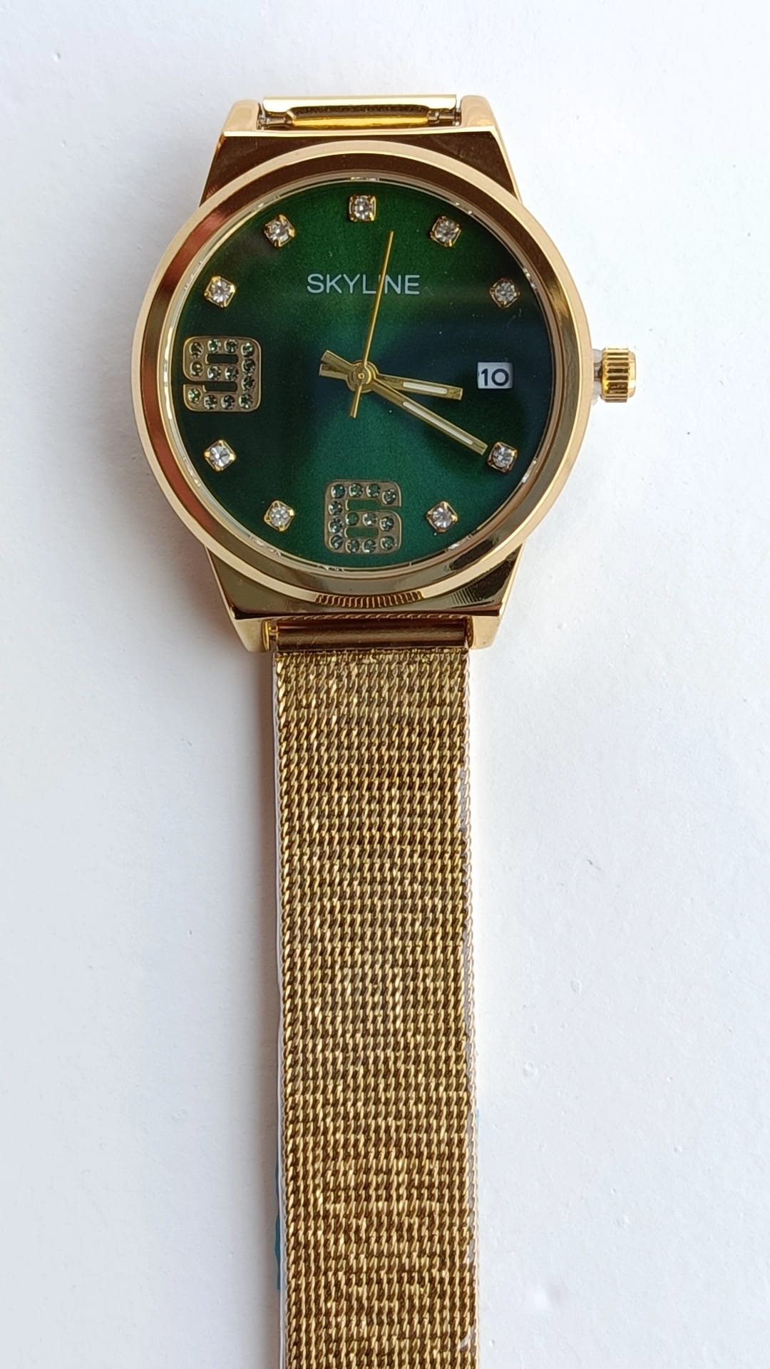 Relógio de Aço Dourado Redondo com Mostrador Verde