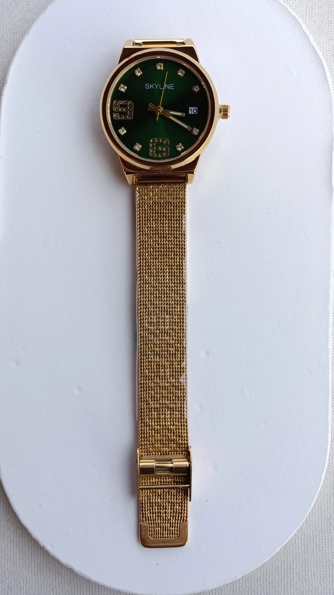 Relógio de Aço Dourado Redondo com Mostrador Verde