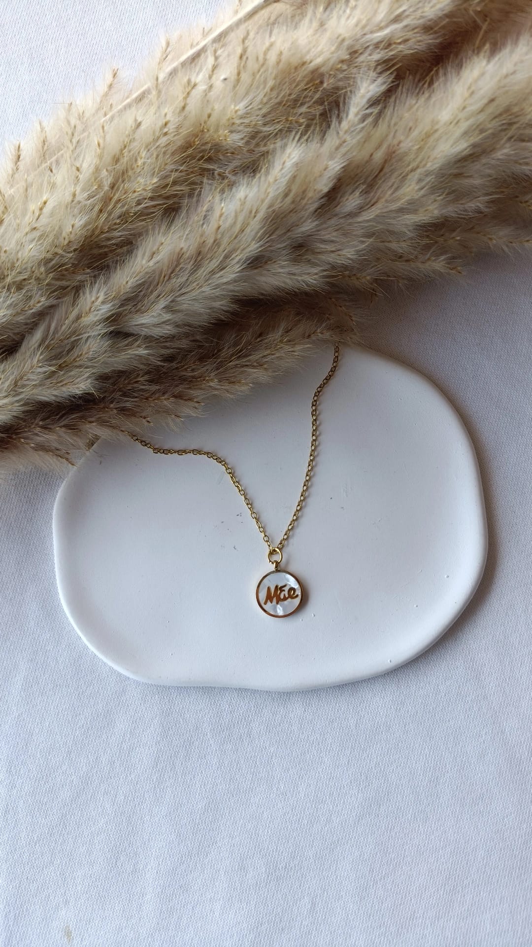Colar de Aço Dourado Madrepérola Mãe