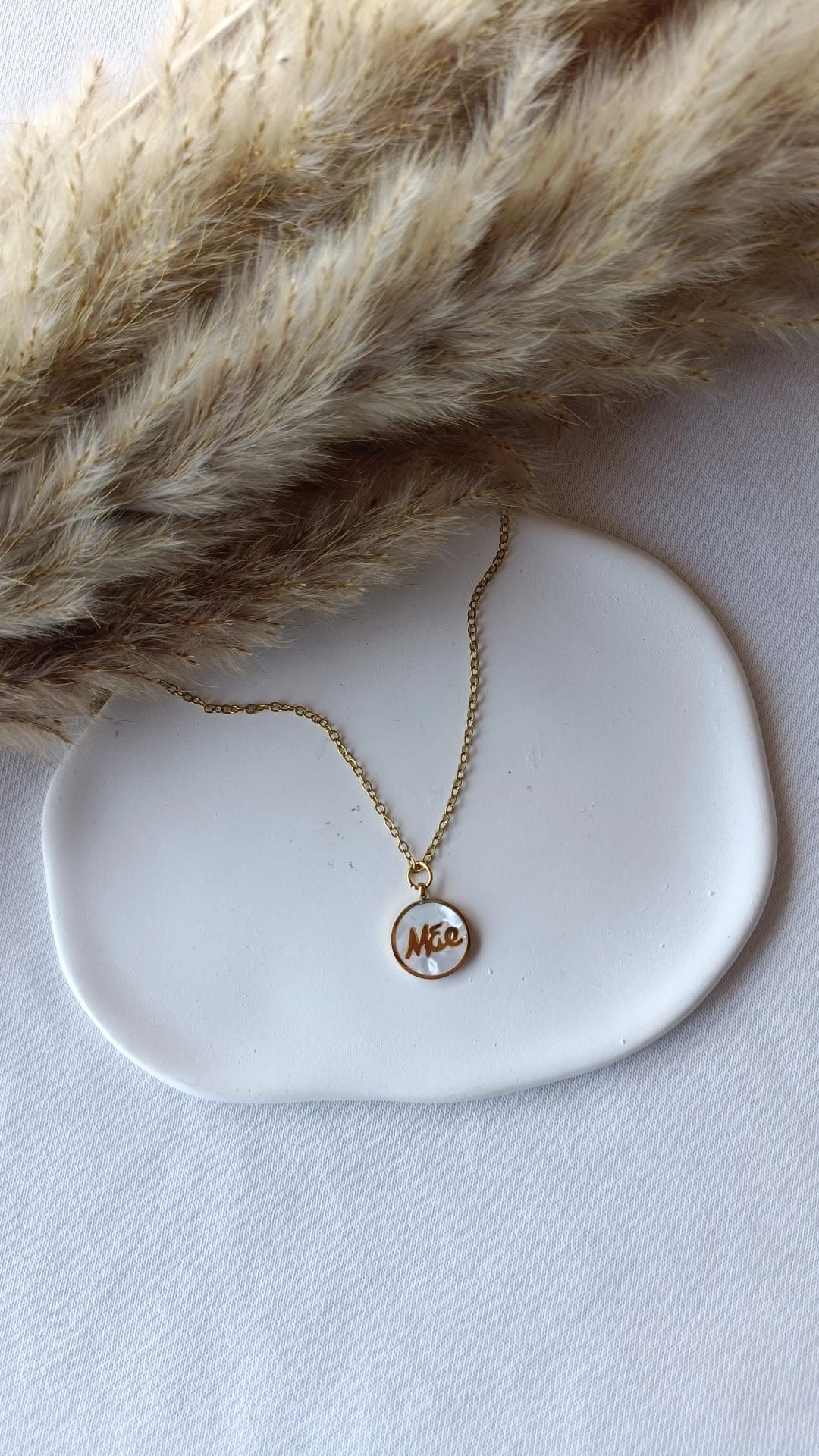 Colar de Aço Dourado Madrepérola Mãe