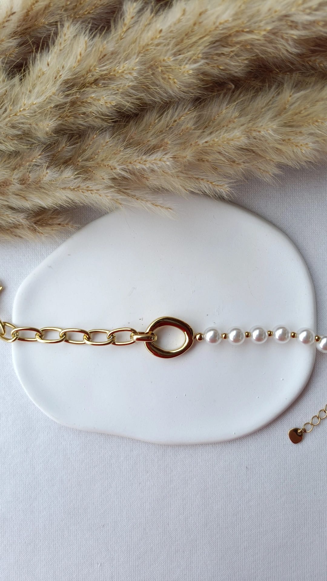 Pulseira de Aço Dourado Dupla com Pérolas de Água Doce