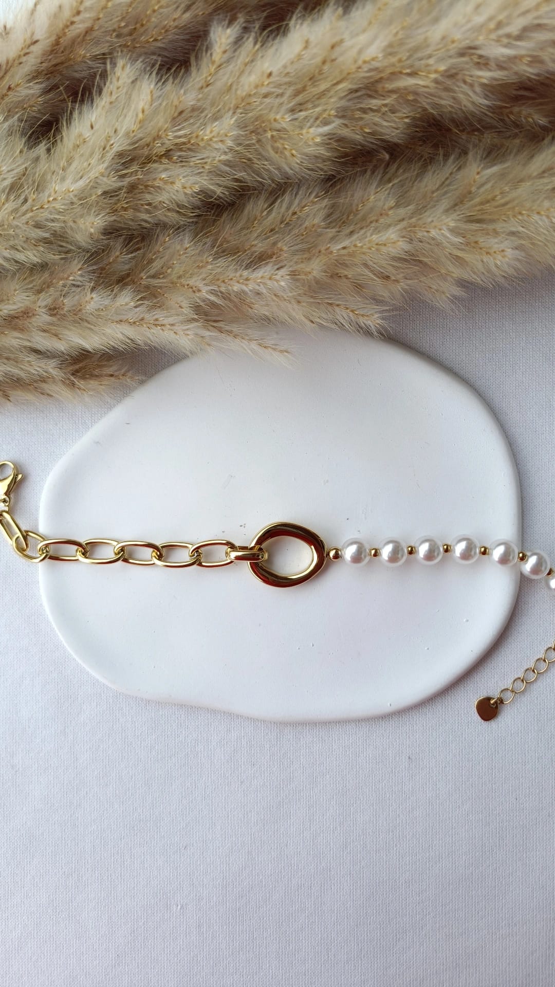 Pulseira de Aço Dourado Dupla com Pérolas de Água Doce