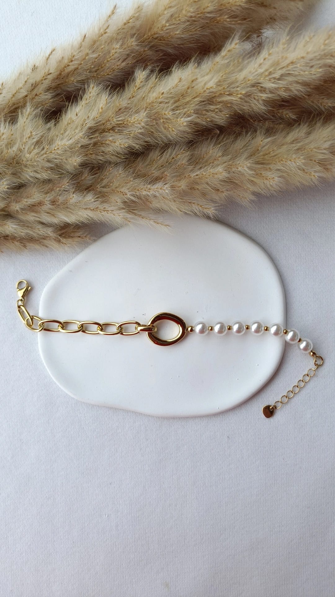 Pulseira de Aço Dourado Dupla com Pérolas de Água Doce