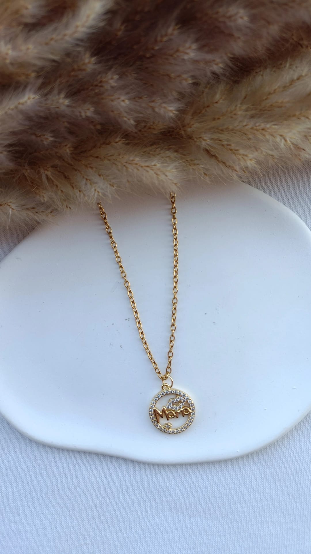Colar de Aço Dourado Redondo Mama