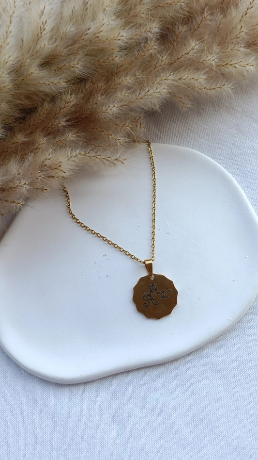 Colar de Aço Dourado Irregular "Adoro-te Mãe"