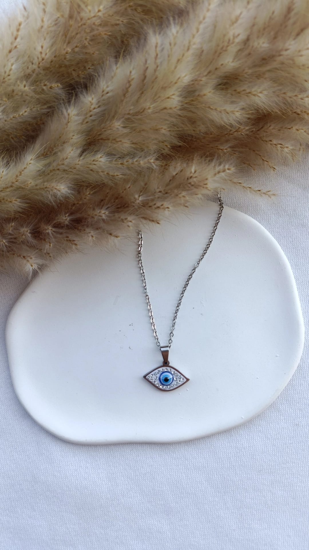 Colar de Aço Prateado com Olho Turco