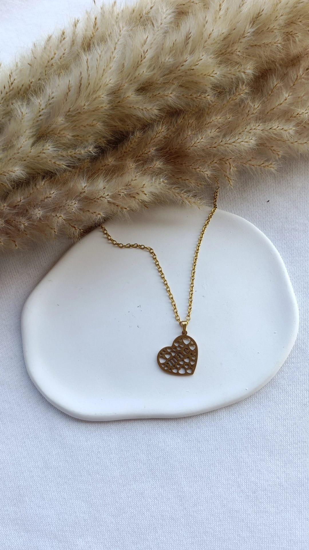 Colar de Aço Dourado de Coração Mãe