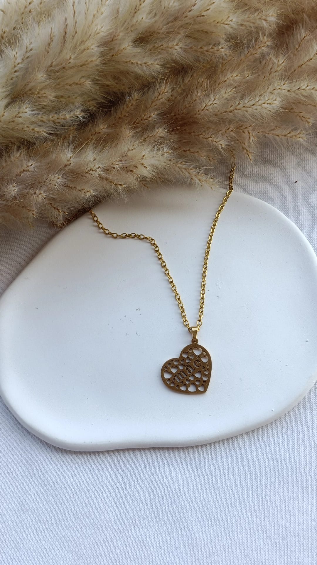 Colar de Aço Dourado de Coração Mãe