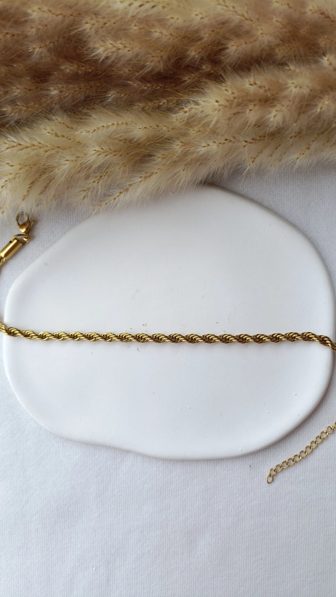 Pulseira de Aço Dourado de Pé Entrelaçada
