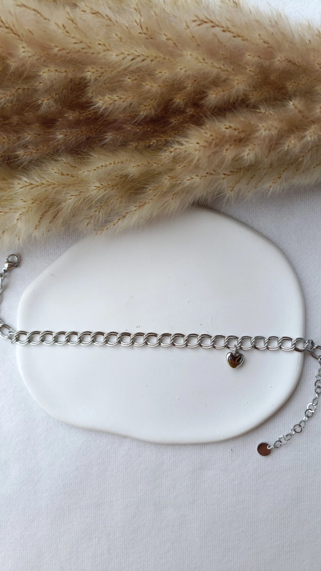 Pulseira de Aço Prateado de Pé com Coração