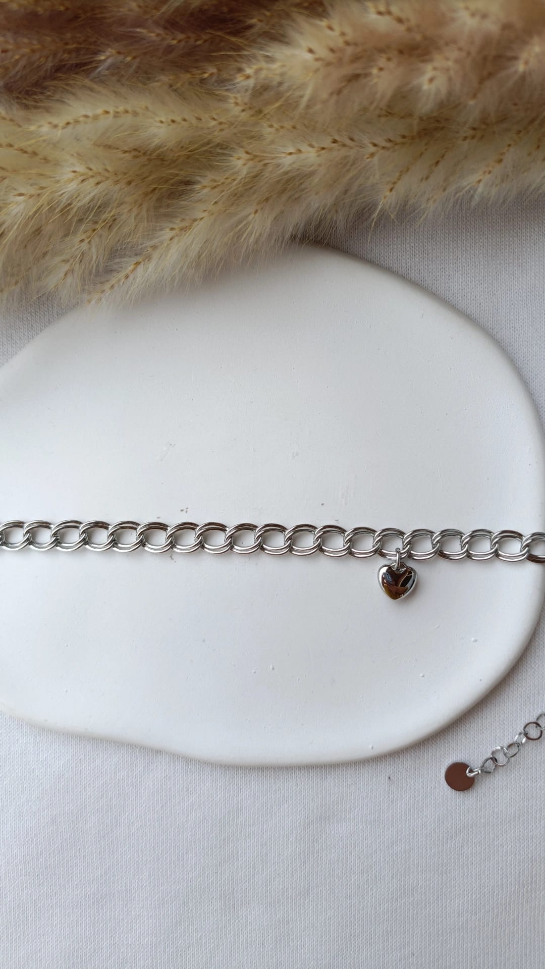 Pulseira de Aço Prateado de Pé com Coração