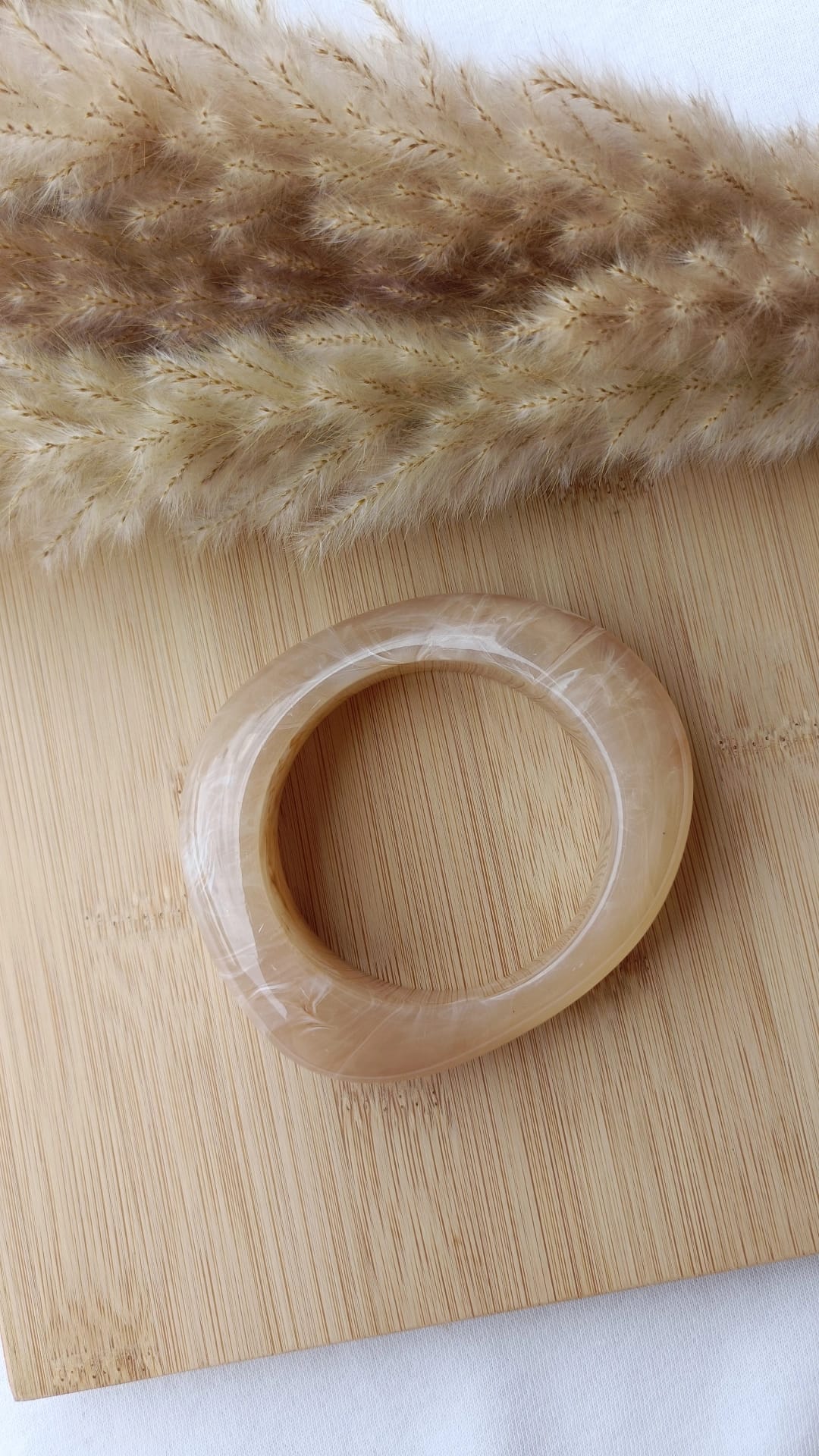 Pulseira de Resina Acrílica Bege Acastanhada