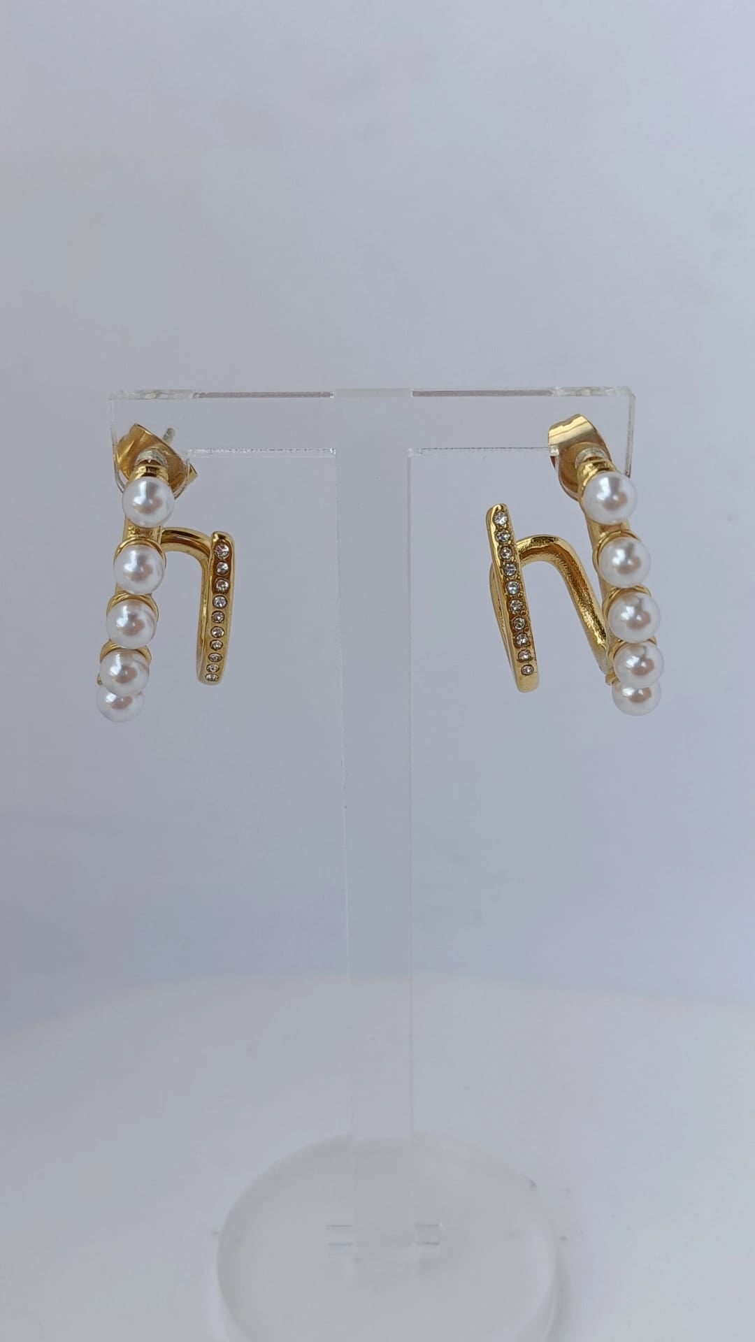 Brincos de Aço Dourado Duplos com Pérolas de Água Doce + Brilhantes