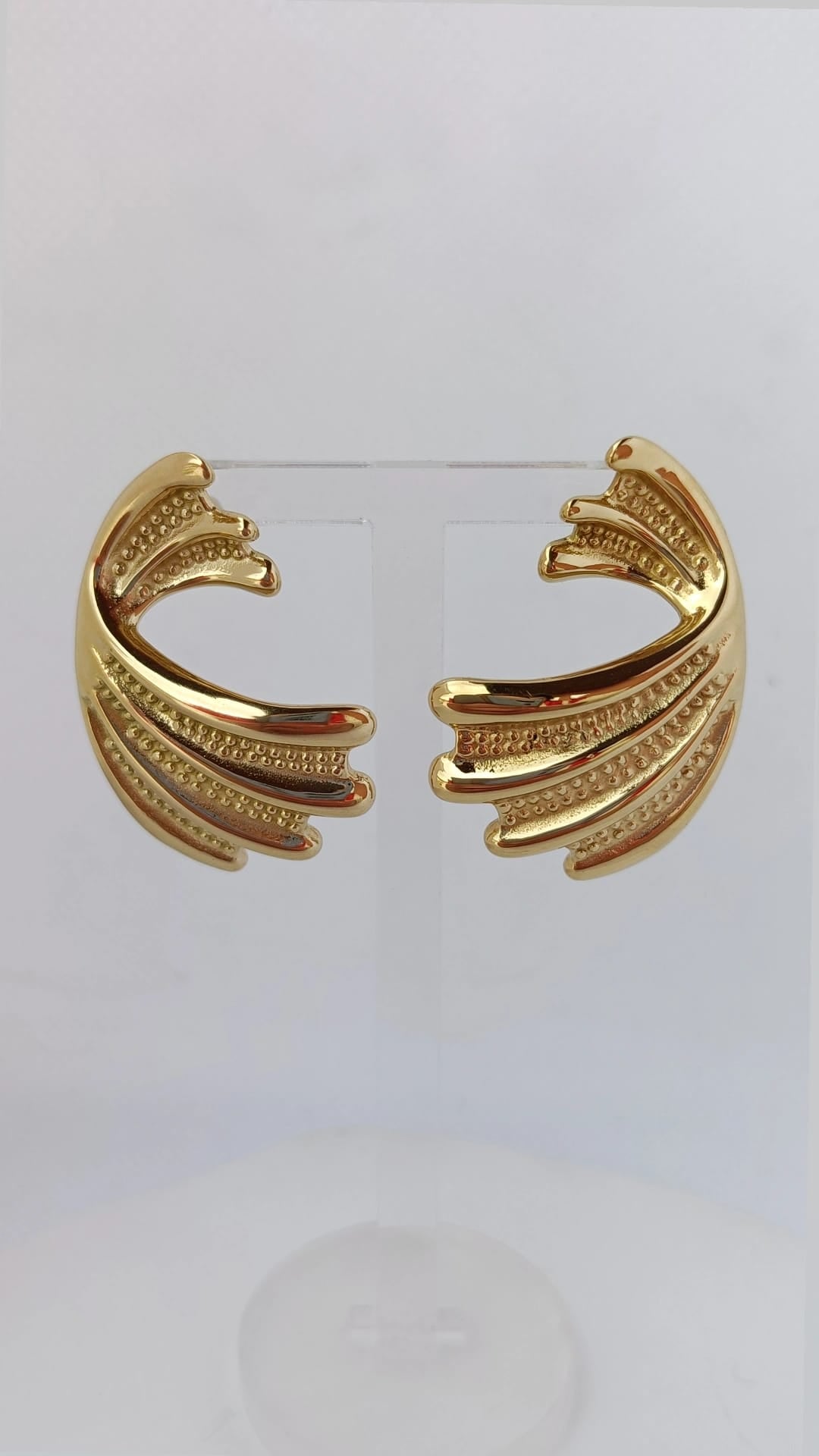 Brincos de Aço Dourado Minimalistas