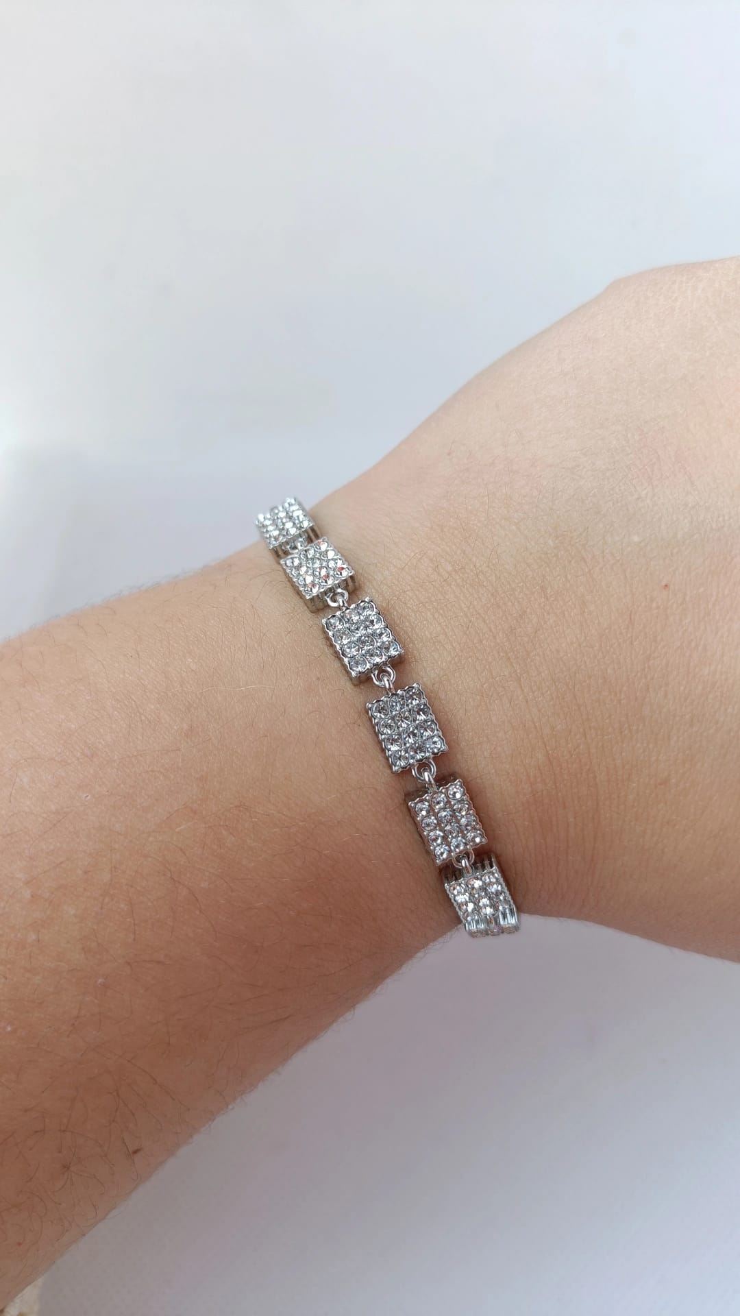 Pulseira de Aço Prateado de Inspiração Swarovski de Retângulos com Brilhantes