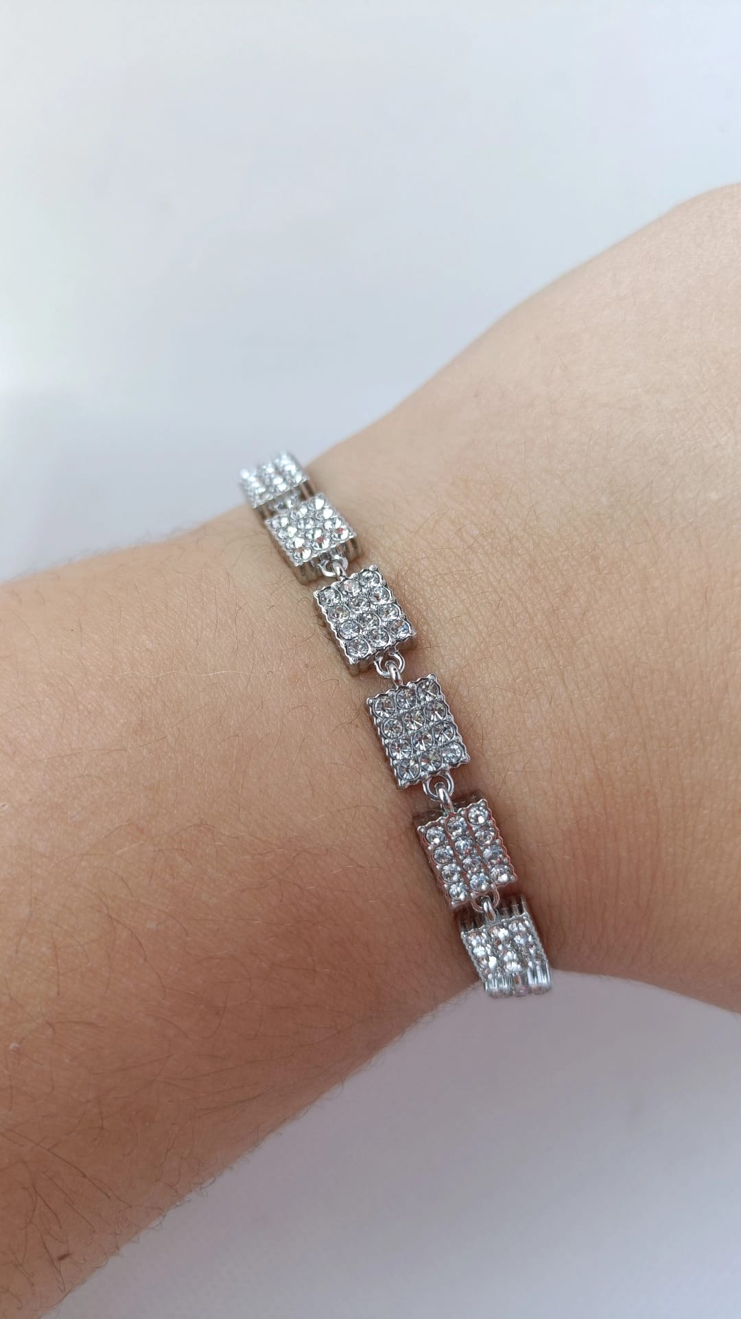 Pulseira de Aço Prateado de Inspiração Swarovski de Retângulos com Brilhantes
