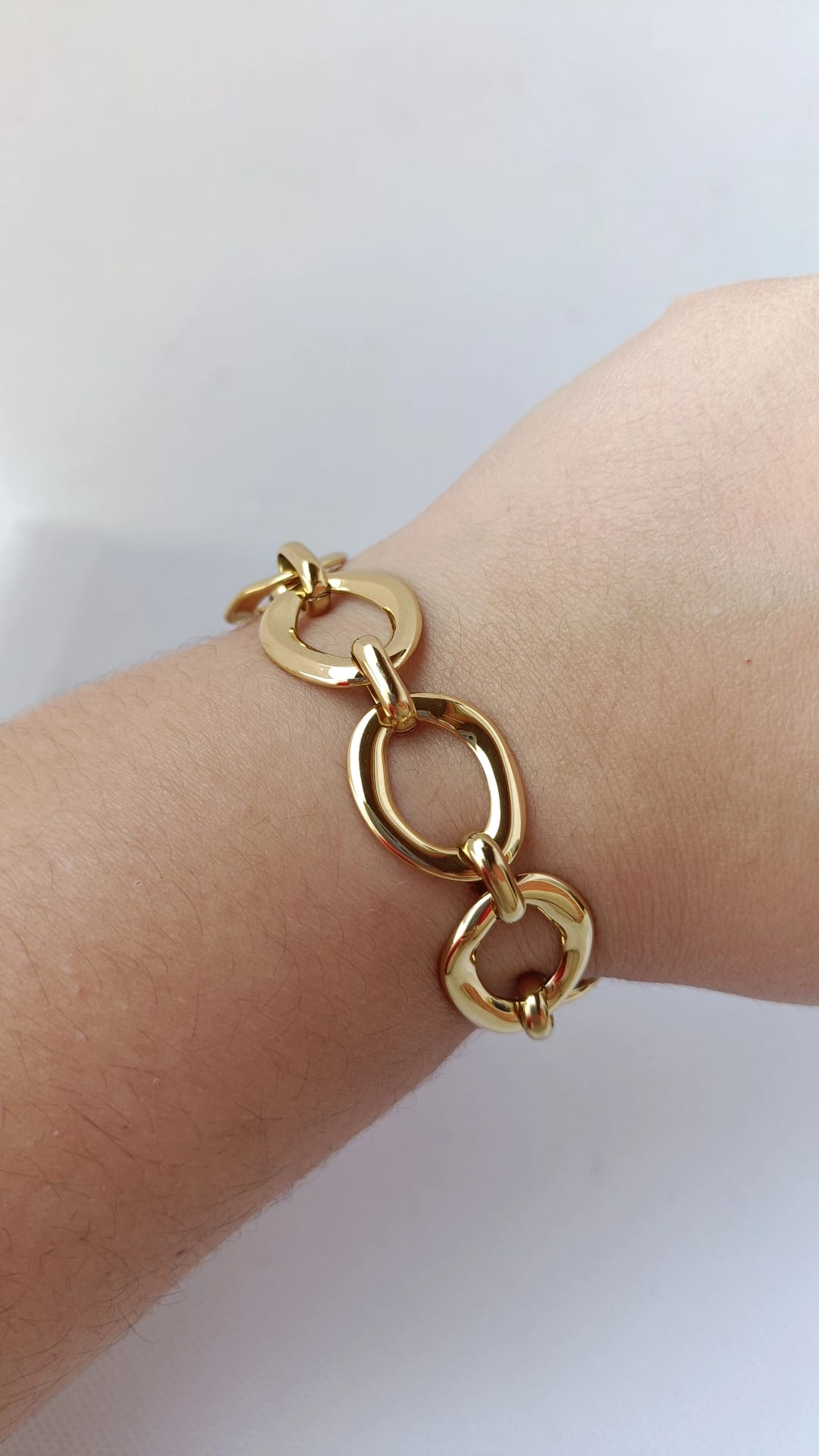 Pulseira de Aço Dourado Larga com Ovais