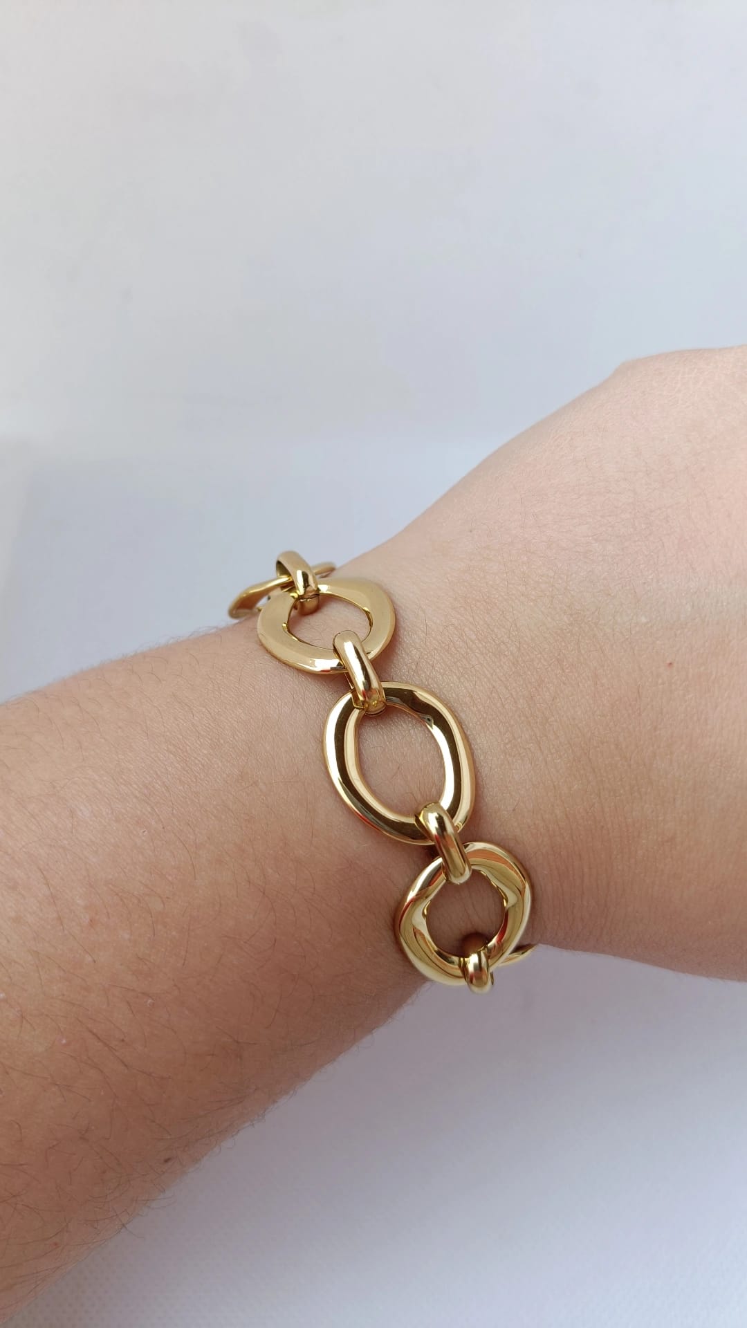 Pulseira de Aço Dourado Larga com Ovais