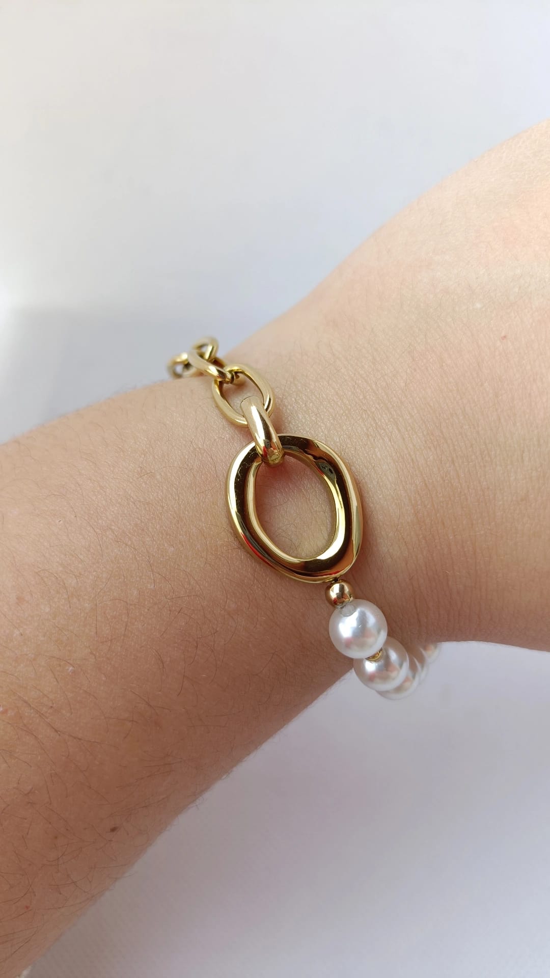 Pulseira de Aço Dourado Dupla com Pérolas de Água Doce