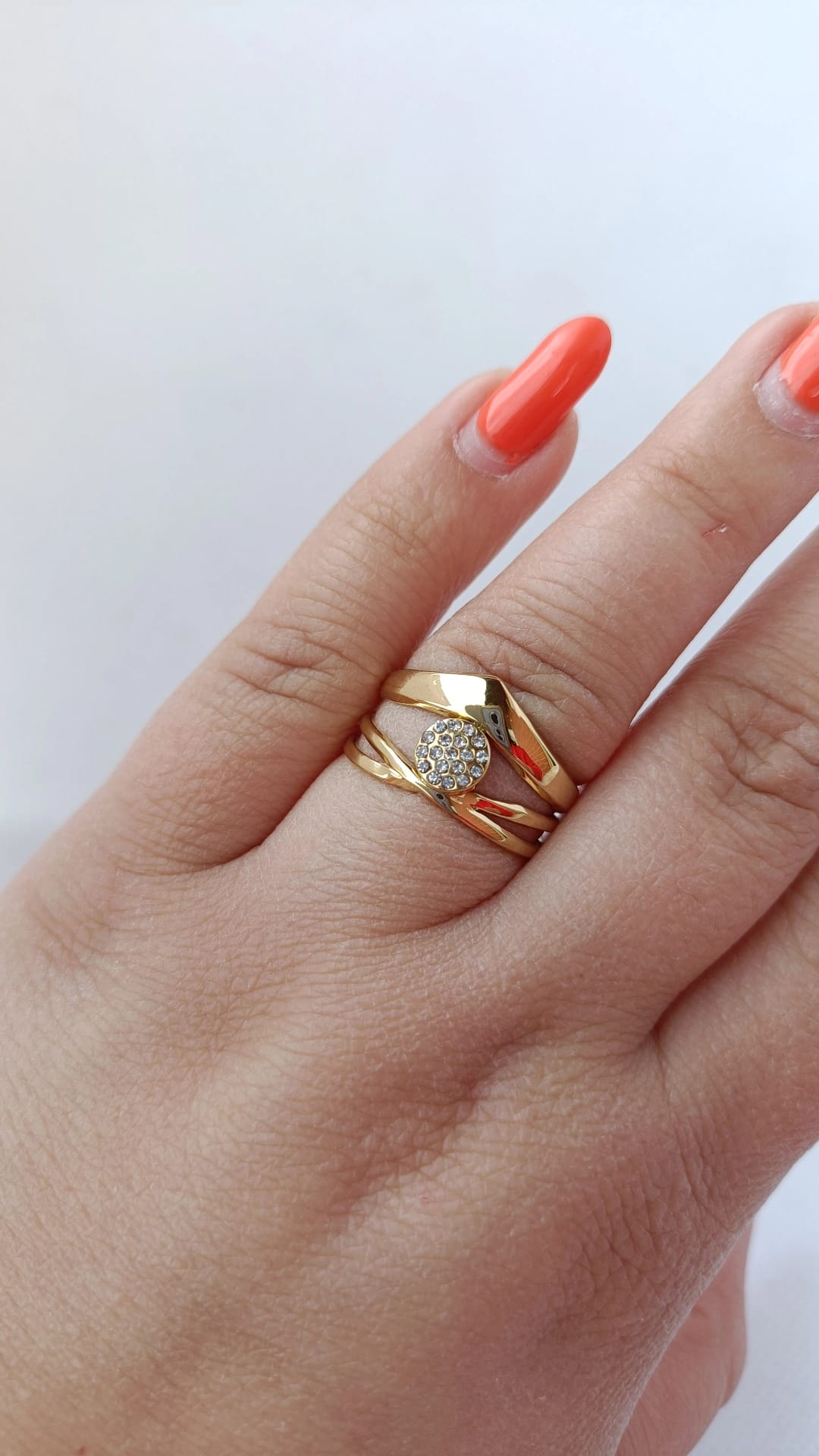 Anel de Aço Dourado de Coroa Duplo com Brilhantes