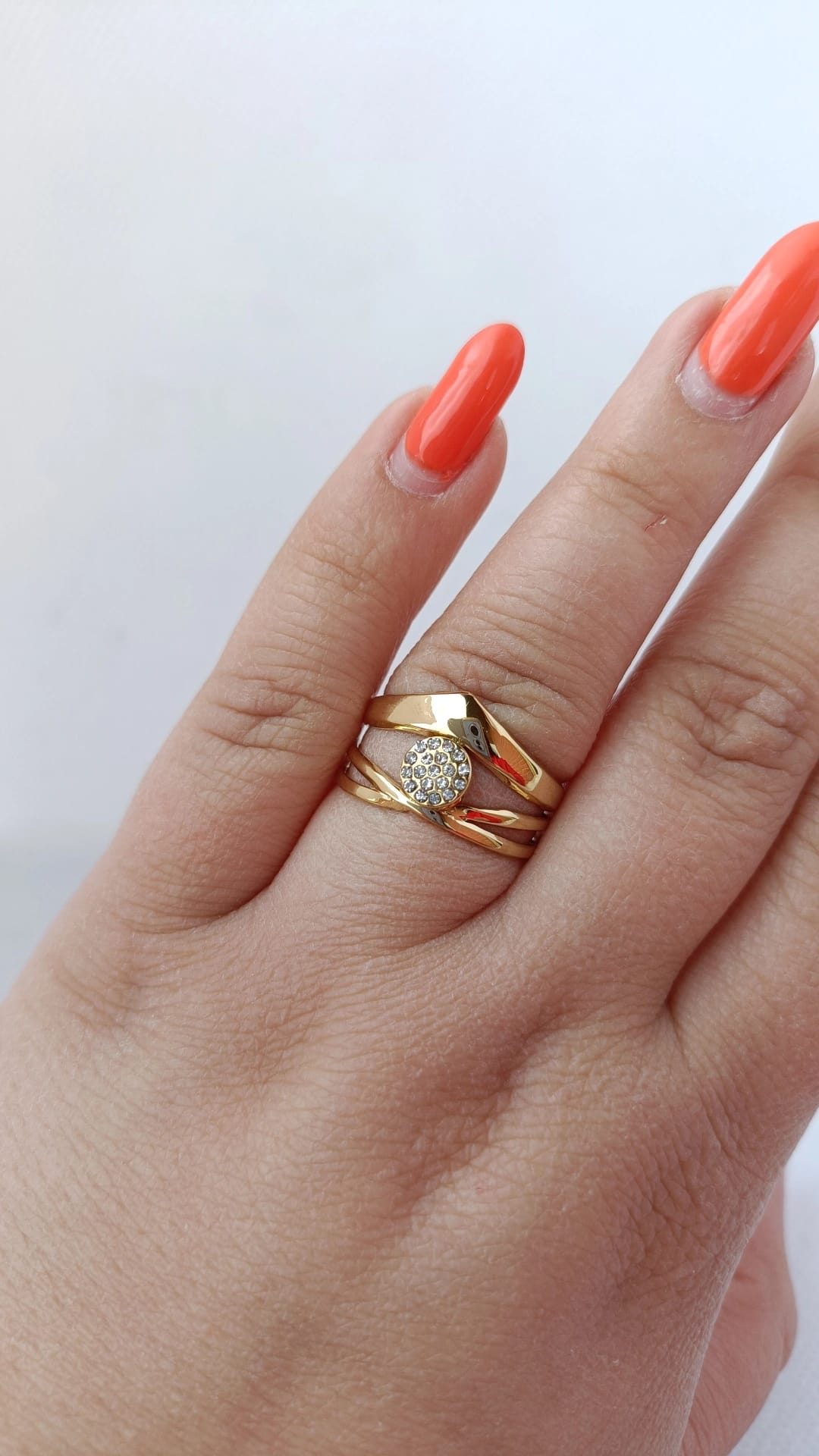 Anel de Aço Dourado de Coroa Duplo com Brilhantes