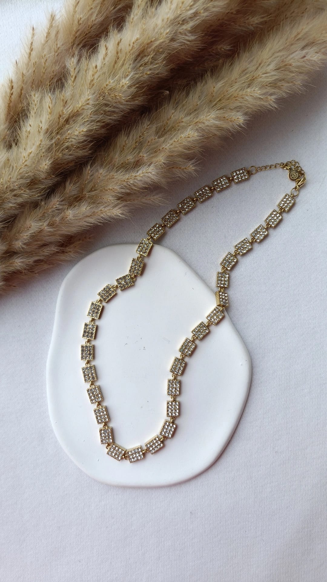 Colar de Aço Dourado de Inspiração Swarovski de Retângulos com Brilhantes