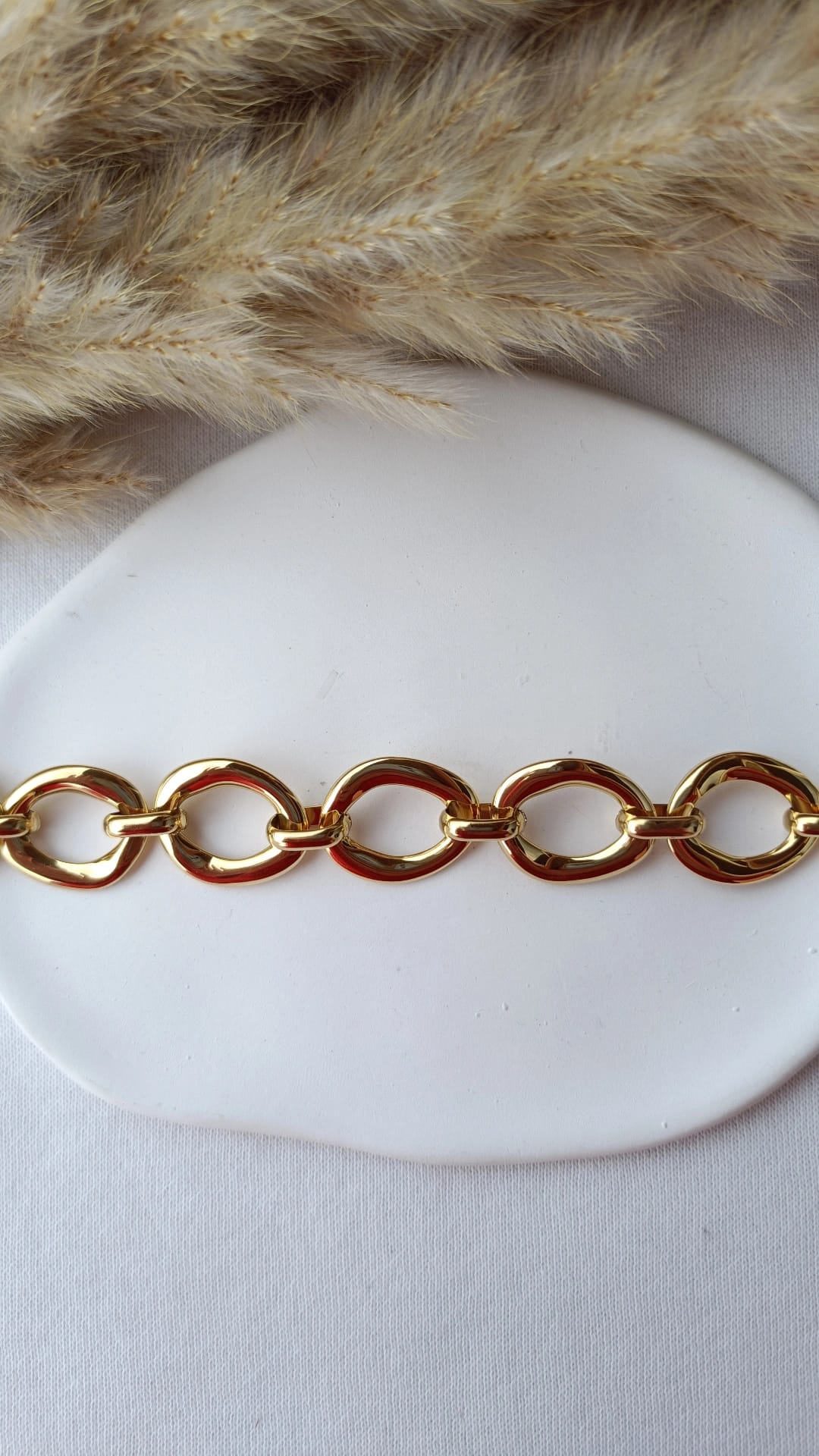 Pulseira de Aço Dourado Larga com Ovais