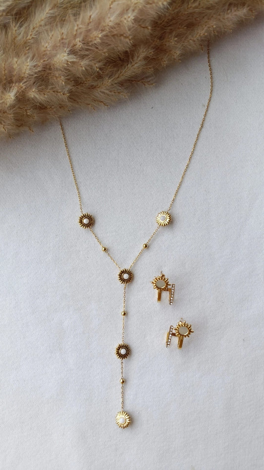 Conjunto de Aço Dourado de Colar + Brincos com Flores Margarida