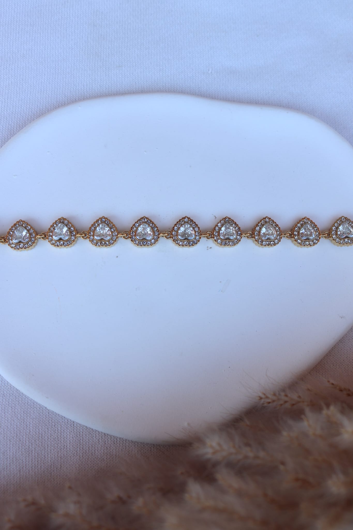 Pulseira de Aço Dourado de Corações Angelic Inspiração Swarovski