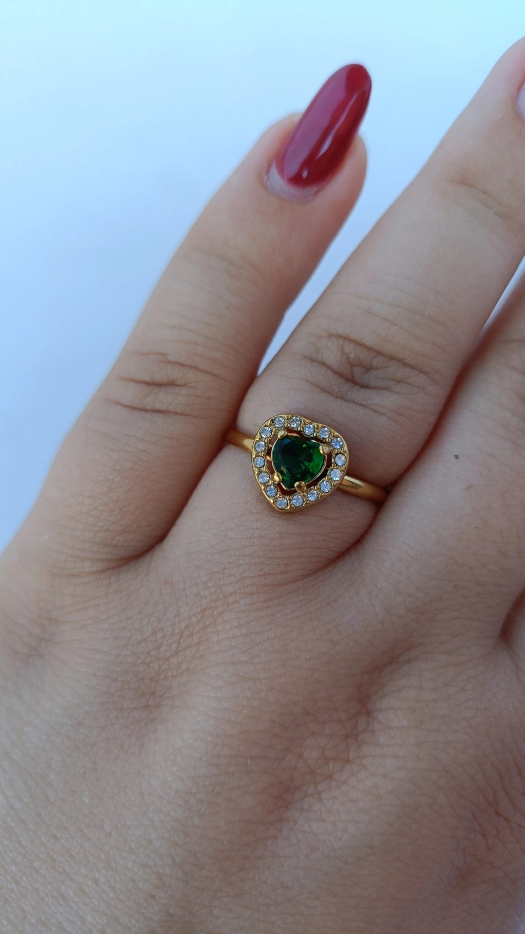 Anel de Aço Dourado de Coração Verde Inspiração Swarovski