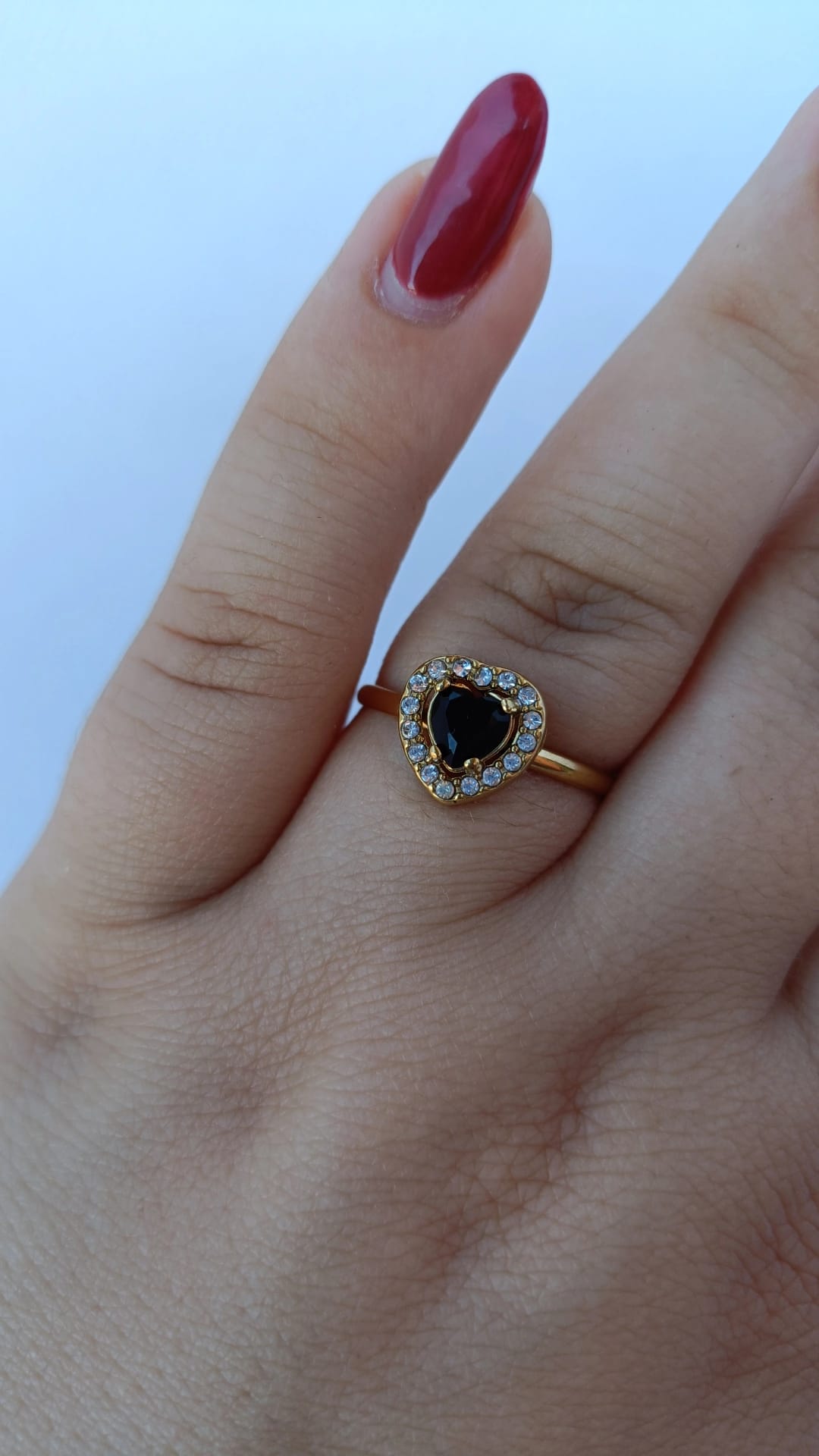 Anel de Aço Dourado de Coração Preto Inspiração Swarovski